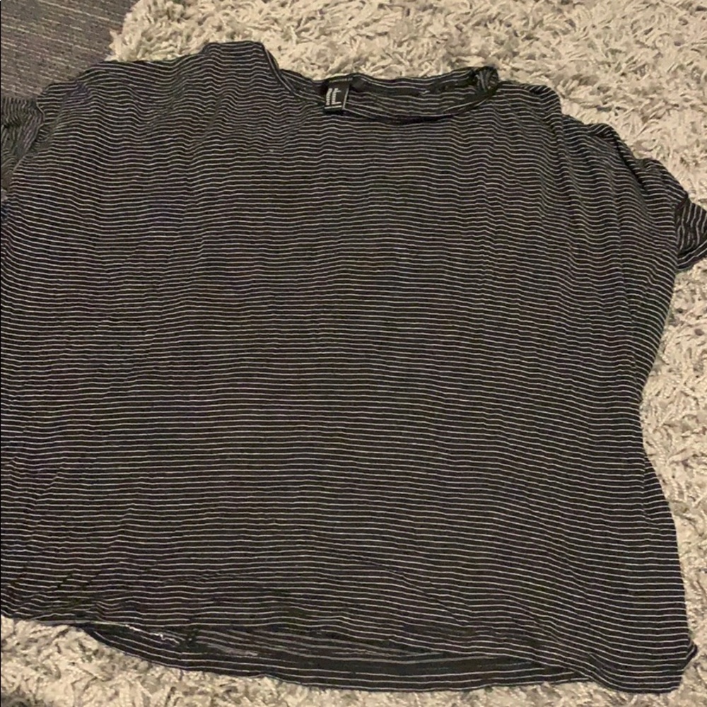 flowy stripped black and white shirt